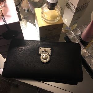 Michael Kors women’s wallet